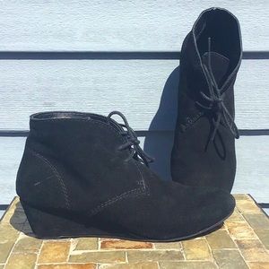 Crown Vintage Short Wave Leather Suede Wedge Boot